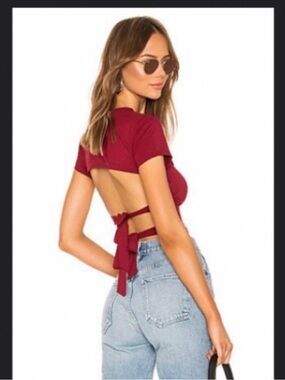 superdown Red Short Sleeve Crop Top